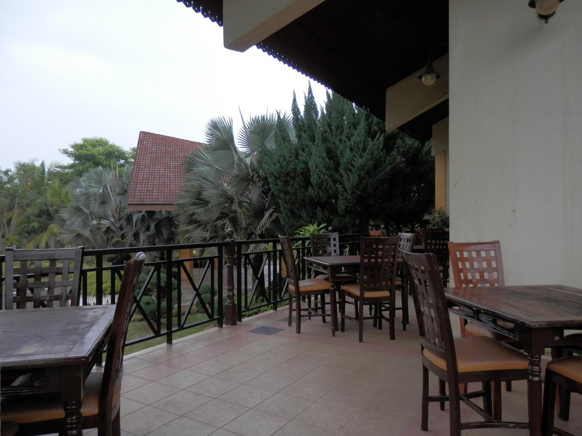 Kampong Sungai Batu Hotel Felda Residence Tekam , Ppp Tun Razak מראה חיצוני תמונה