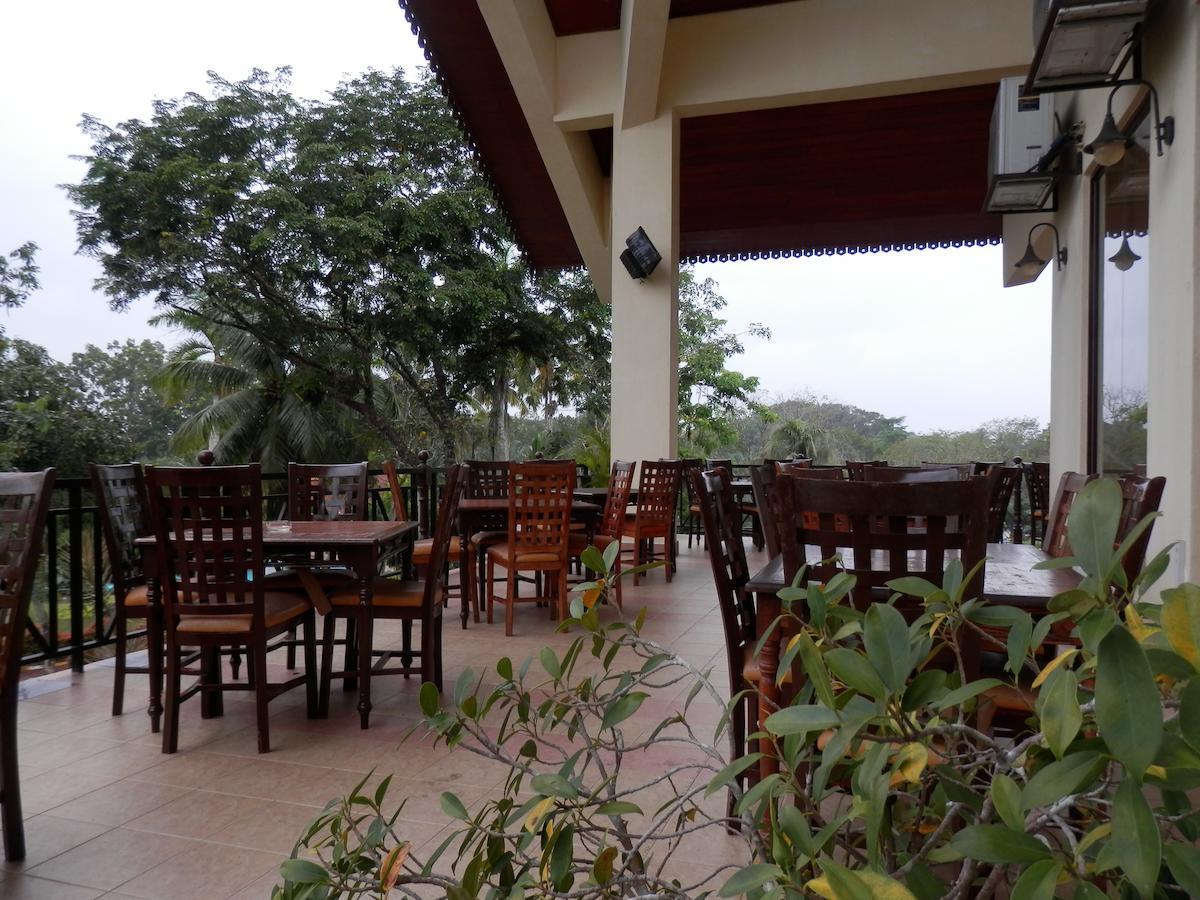 Kampong Sungai Batu Hotel Felda Residence Tekam , Ppp Tun Razak מראה חיצוני תמונה