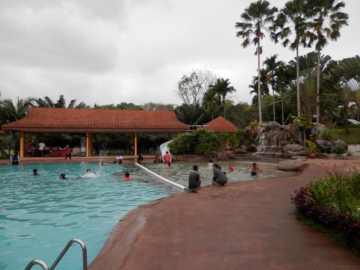 Kampong Sungai Batu Hotel Felda Residence Tekam , Ppp Tun Razak מראה חיצוני תמונה