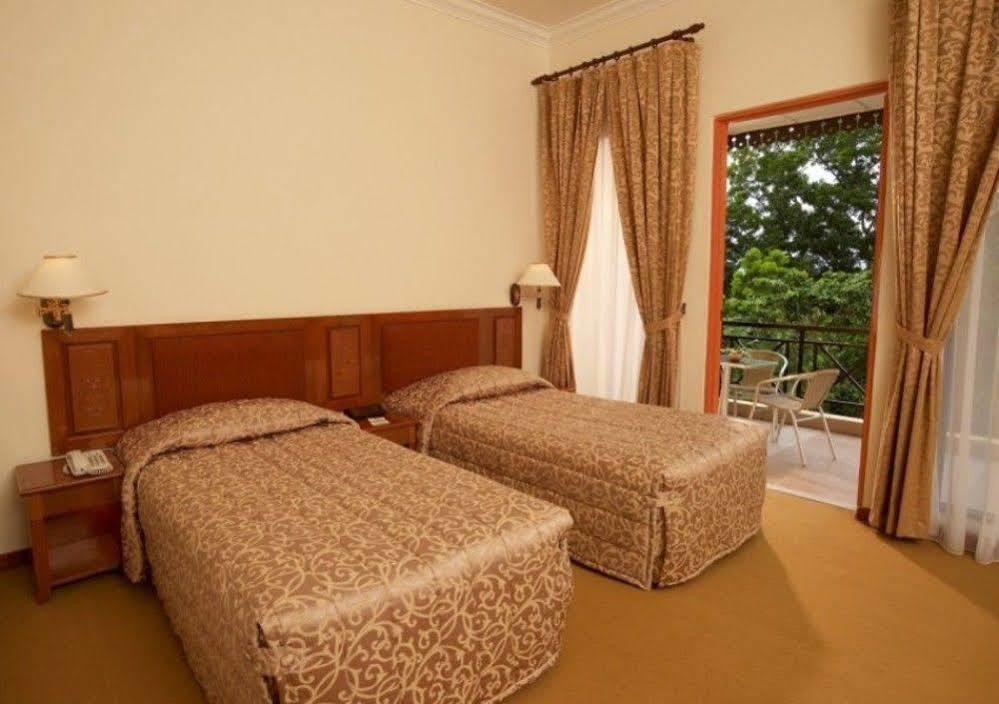 Kampong Sungai Batu Hotel Felda Residence Tekam , Ppp Tun Razak מראה חיצוני תמונה