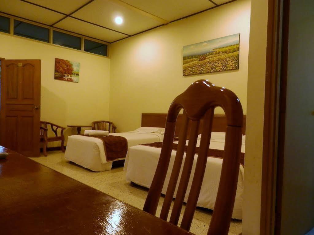 Kampong Sungai Batu Hotel Felda Residence Tekam , Ppp Tun Razak מראה חיצוני תמונה